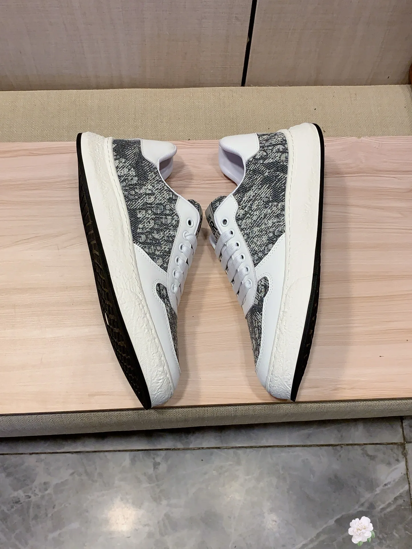 Men's men's shoes💰420💰💰🎩🎩[Lightning][Lightning] "Dior DIOR*" The latest • popular casual shoes, top brand [seduce] luxury ~ purchasing agency, top ~ quality. [Strong] The upper is made of imported breathable cowhide with fabric material ➕ Breathable sheepskin feet (•) and fine workmanship. The original stylish and stylish soft rubber wear-resistant and non-slip outsole is light and comfortable on the feet. The real thing looks better in real photos. No. 122: code: 38-44, 2️⃣ colors selected